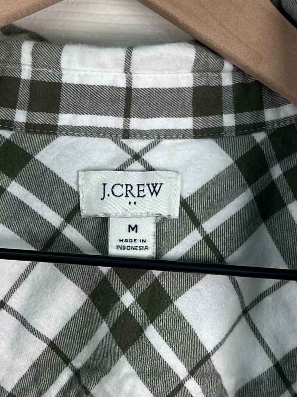 J.Crew Factory Green Plaid Button Up Shirt Size M - Picture 3 of 7